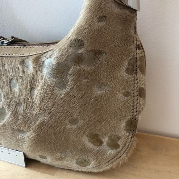 Leather Shoulder Bag lined with Fur - Picture 5 of 13